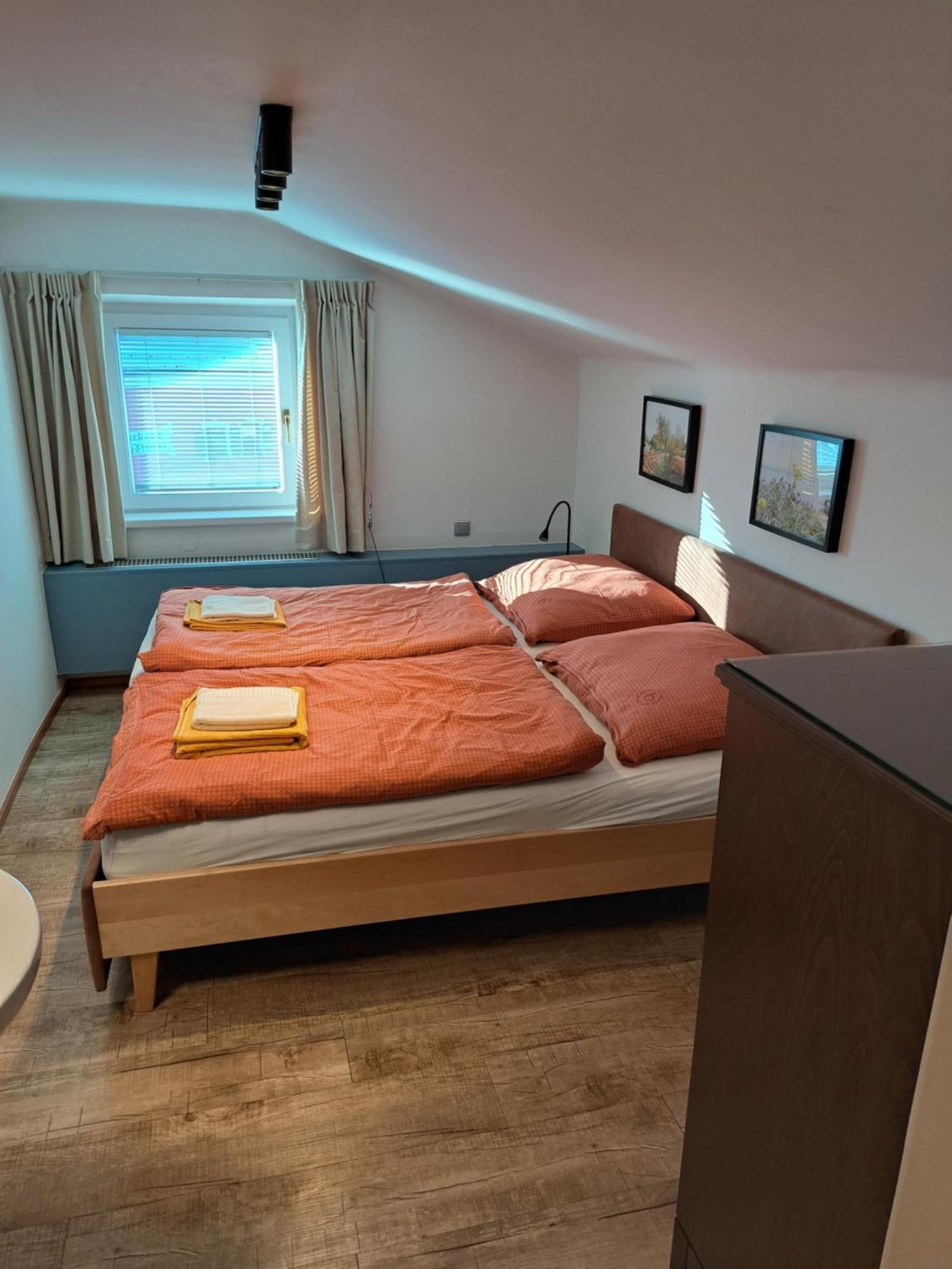 סאלפלדן אם שטיינרן מיר Gesa'S & Tom'S Stadtappartement מראה חיצוני תמונה
